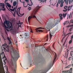Karol G Blanket Tumbler Set